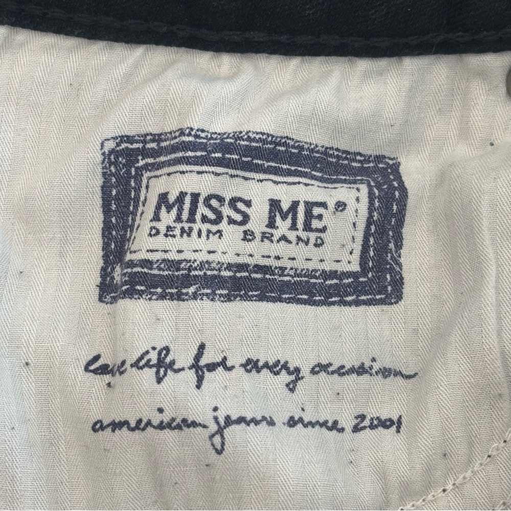 Miss Me Women's Black Boot Cut Jeans Griffith Park wash - Picture 5 of 14